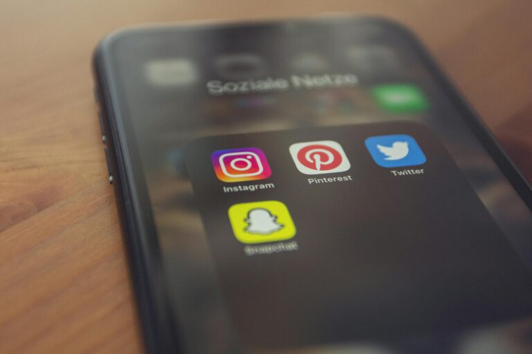 7 Signs It’s Time to Hand Over Your Social Media to a Pro